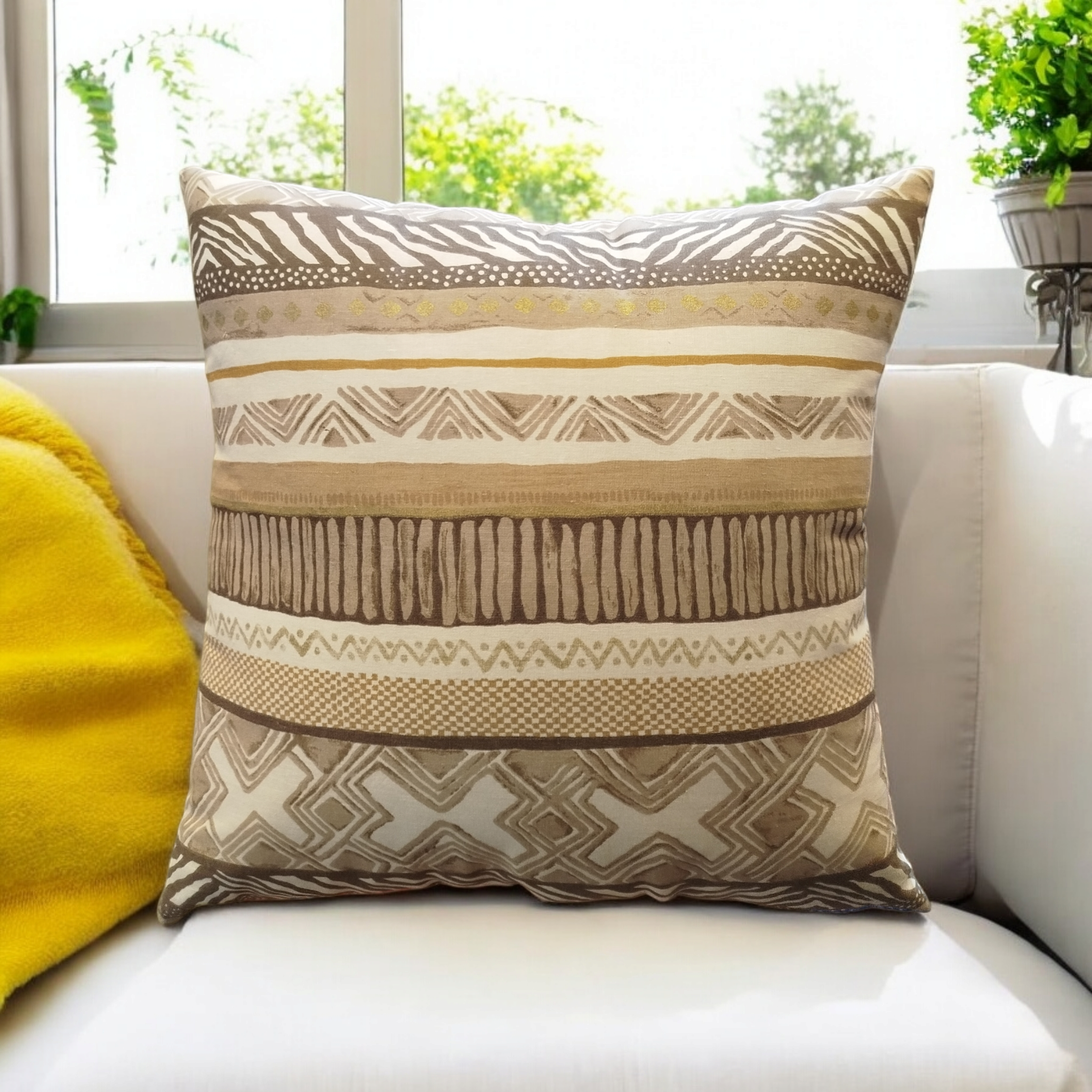TRIBAL CUSHION COVER